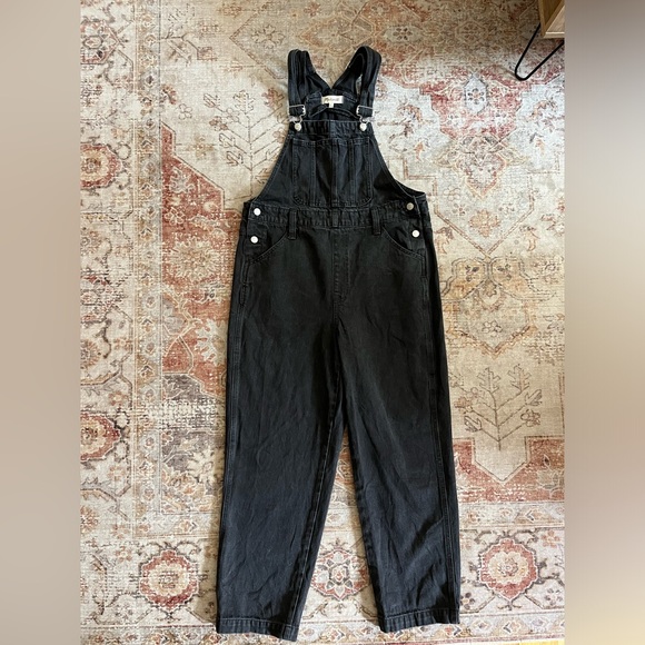 Madewell Straight-Leg Overalls in Lunar Wash - Picture 5 of 8